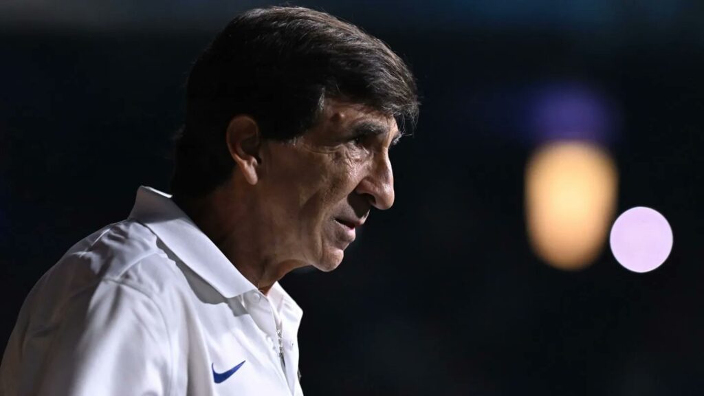 El mensaje de Costas tras su salida de Racing