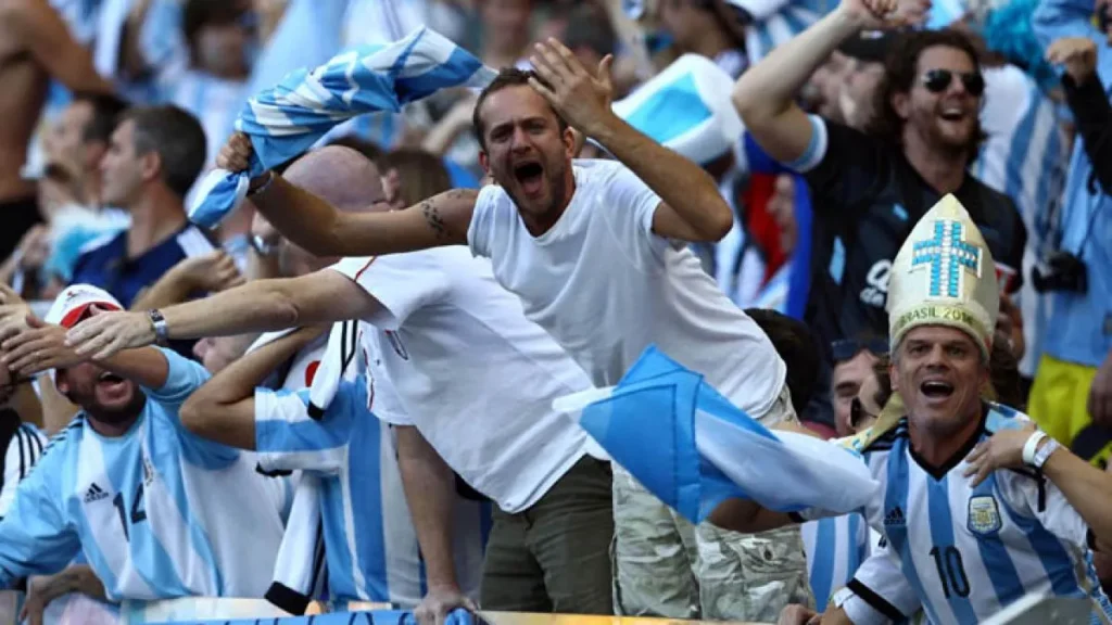 Estados Unidos bloqueará el ingreso de hinchas argentinos sancionados
