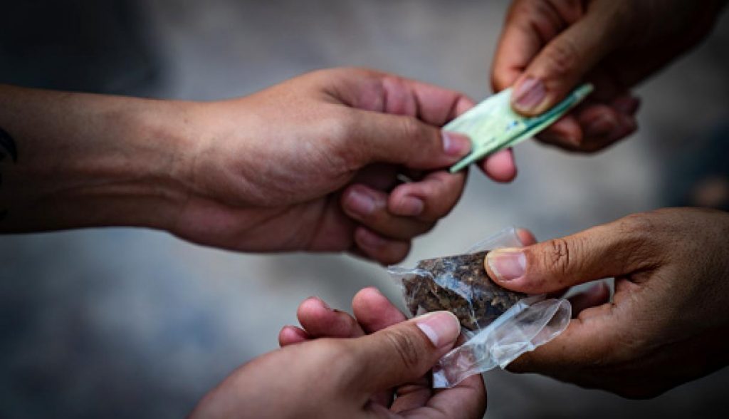Madres denunciaron presuntos puntos de venta de droga