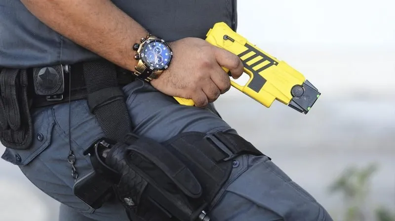 Implementarán Taser y armas no letales en operativos