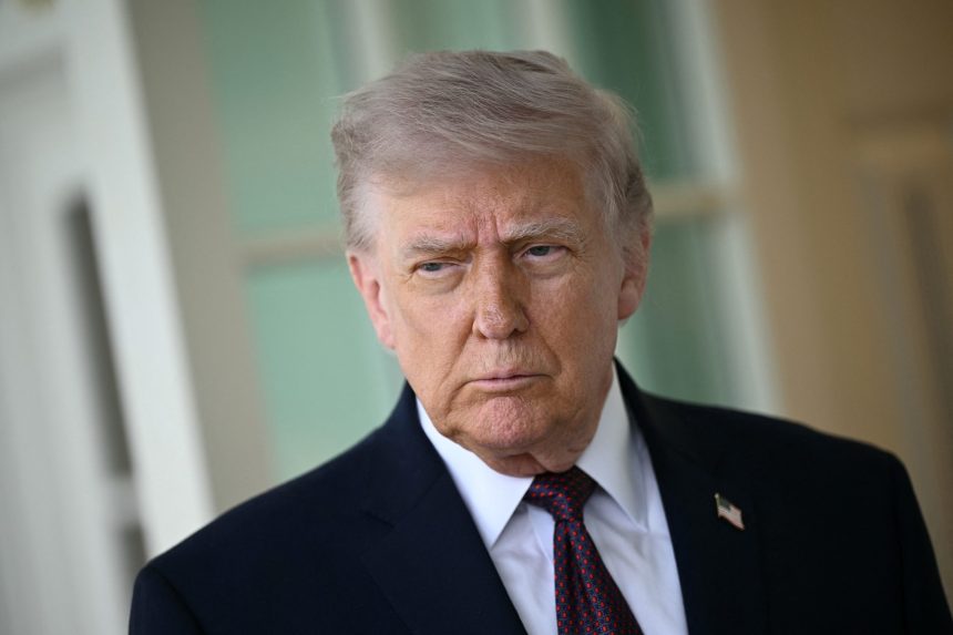 Trump descarta oferta iraní y evalúa extender la ofensiva