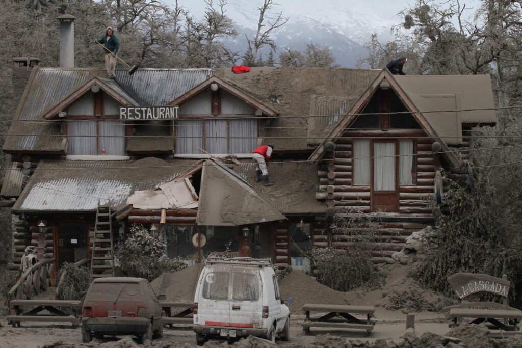 Villa La Angostura homenajeará a quienes colaboraron tras la erupción volcánica