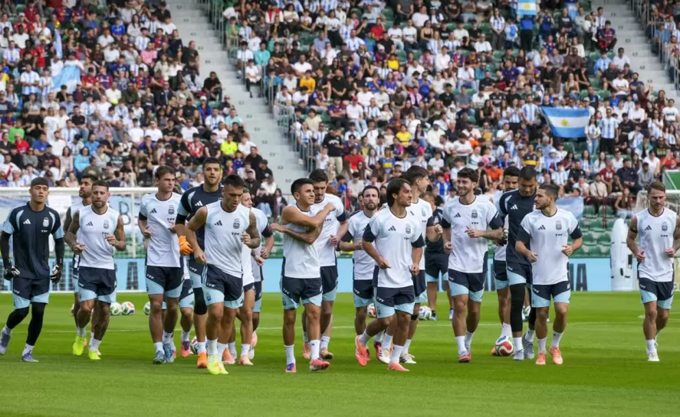 Argentina va por el pleno ante Jordania