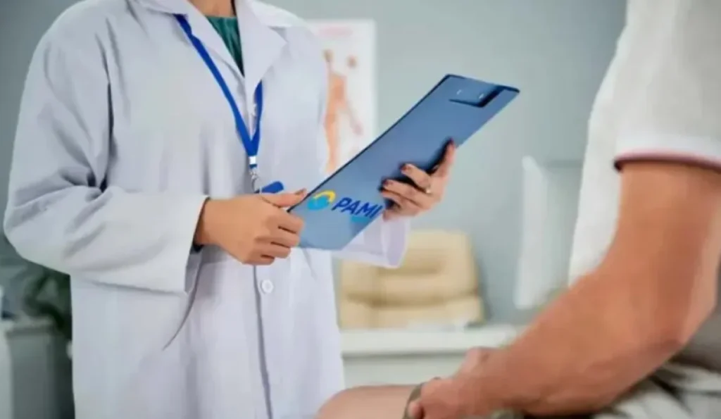Médicos y odontólogos del PAMI van a un paro de tres días