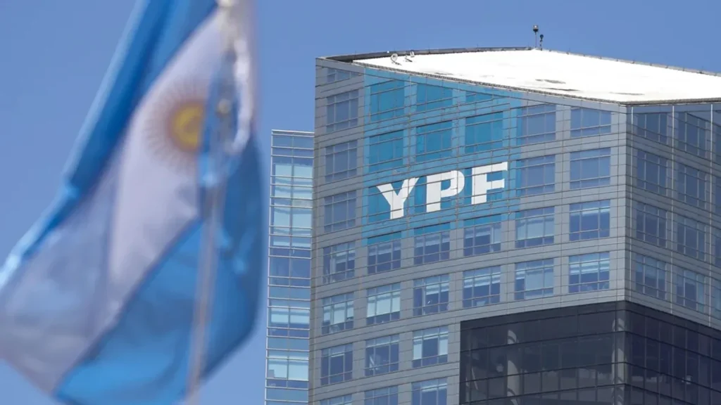 Fallo favorable para Argentina en la causa por la expropiación de YPF