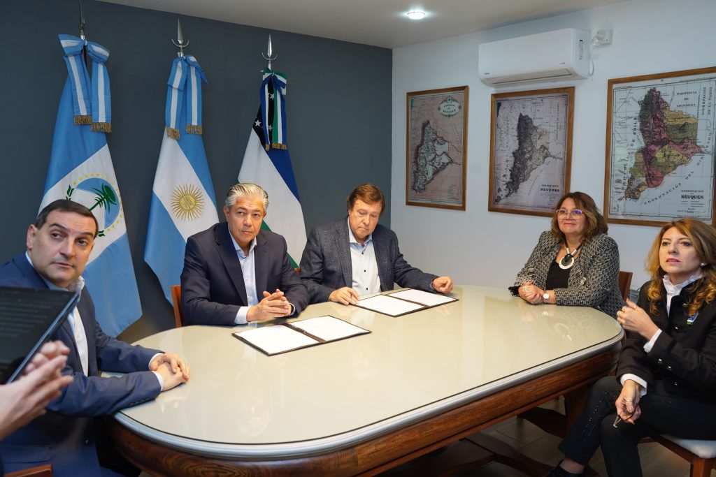 Neuquén y Río Negro amplían la formación en manejo del fuego
