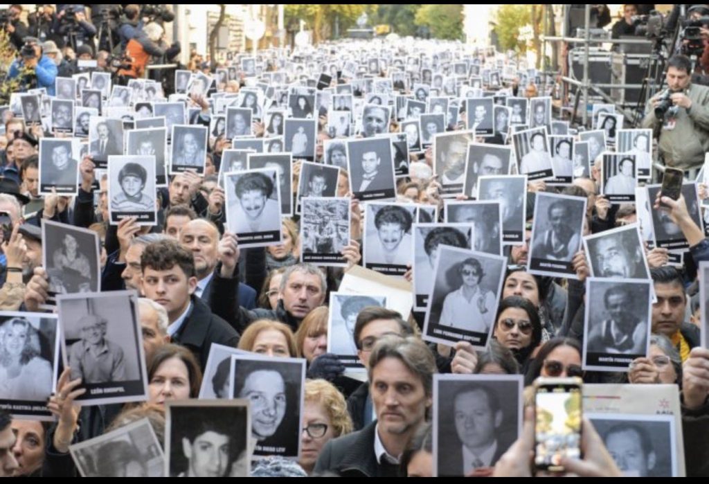 AMIA volvió a reclamar avances judiciales a 32 años del ataque