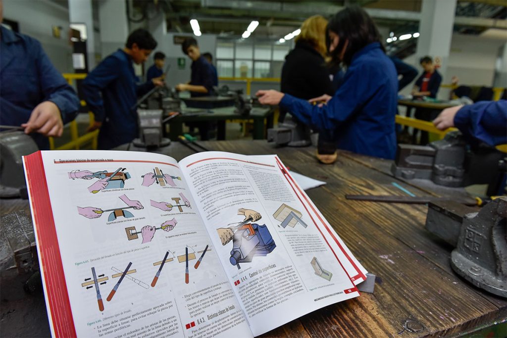Las EPET reorganizan sus vacantes por el crecimiento de matrícula