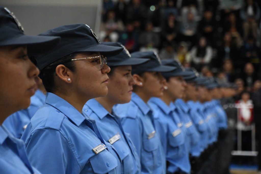 177 nuevos agentes terminaron su formación y se suman a la Policía