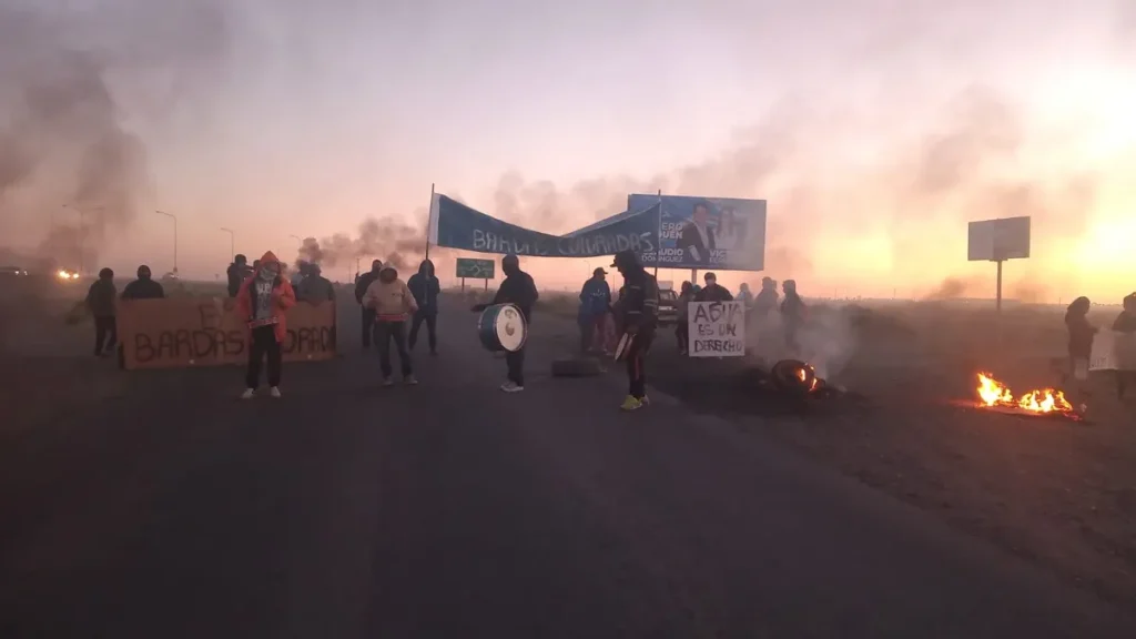 Vecinos reclaman una obra de gas prometida desde 2020