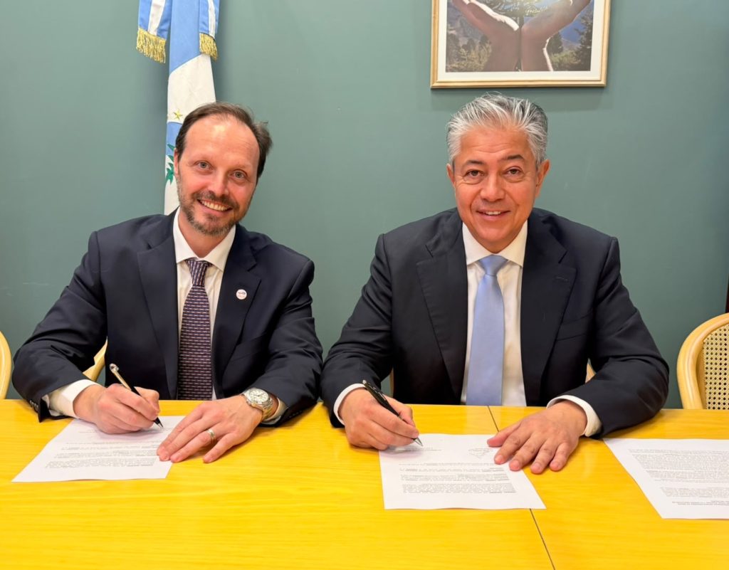 TotalEnergies renovó por tercer año su apoyo a las Becas Gregorio Álvarez