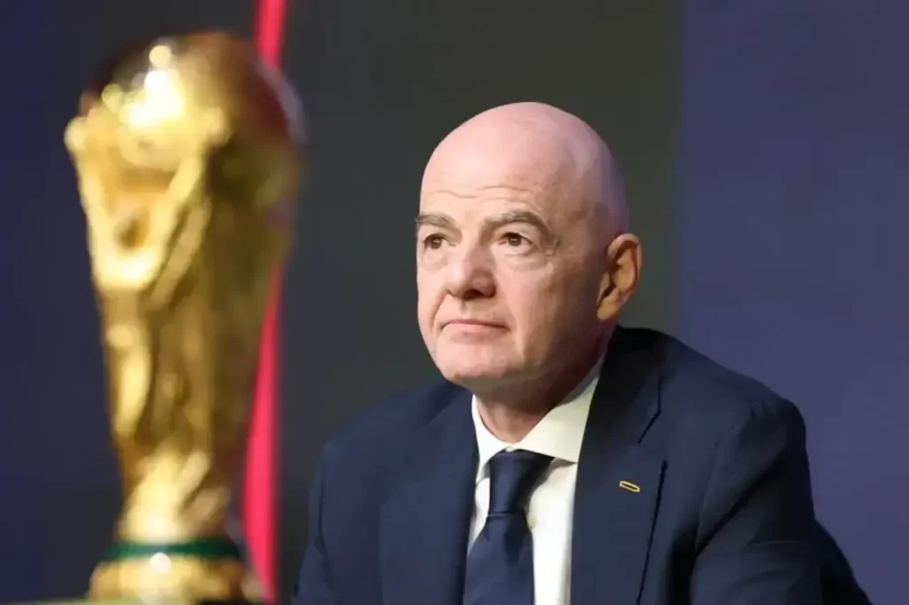 Nueva polémica para Infantino por la sede de la final del Mundial 2030