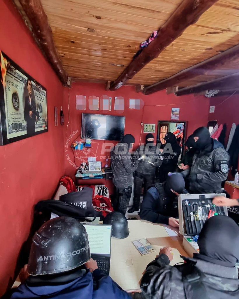 Operativos contra el microtráfico dejaron dos imputados y casi $2 millones secuestrados
