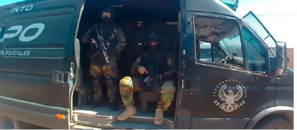 Tiroteo en Centenario: siete demorados y un arsenal secuestrado