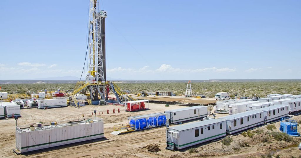 Vaca Muerta: licitan 15 áreas para sumar inversiones y operadores