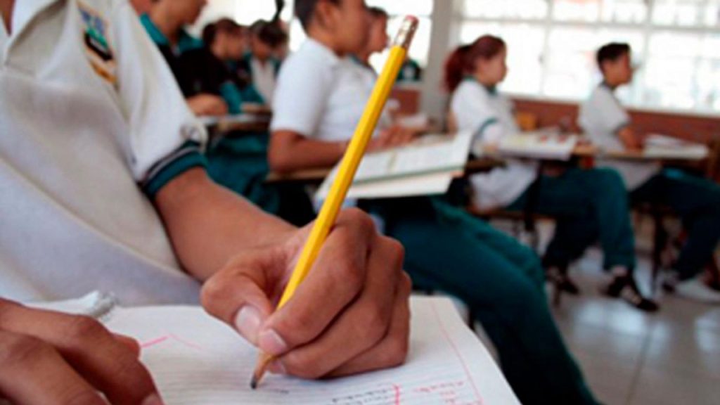 Proponen que colegios privados con subsidios estatales den vacantes gratuitas