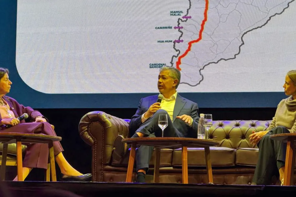 Figueroa presentó un plan vial que contempla más de 1.000 kilómetros de rutas