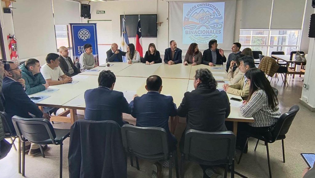 La UNCo presentó los Juegos Universitarios Binacionales