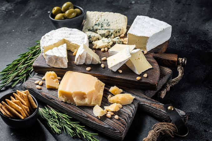 Gastronomía y turismo rural se encuentran en la primera Fiesta del Queso Cordillerano