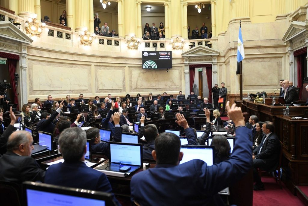 El Senado aprobó la reforma del Banco Central y el proyecto vuelve a Diputados