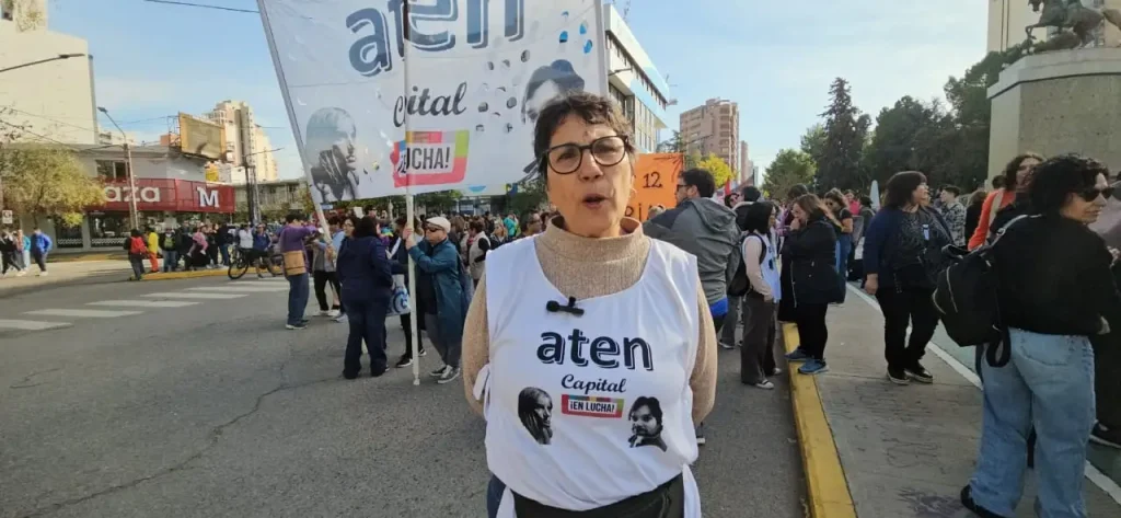 Organizaciones feministas repudiaron una publicación de Angélica Lagunas
