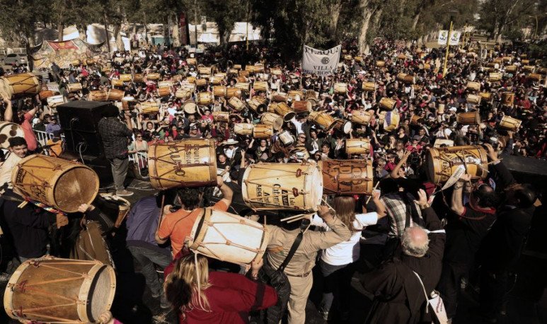 La Marcha de los Bombos reunirá a músicos y familias durante el fin de semana