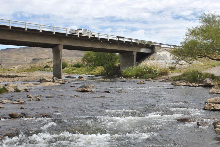 Las lluvias previstas mantienen bajo vigilancia a los arroyos y las rutas