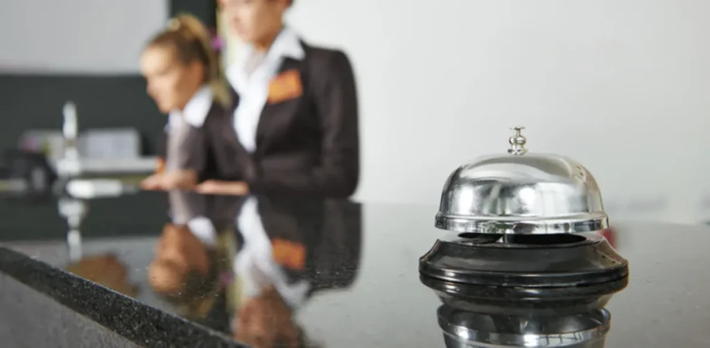 Hoteles, cabañas y restaurantes podrán solicitar una rebaja en la factura de luz