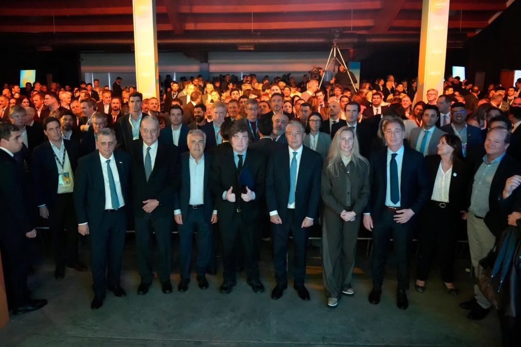 Milei y Figueroa encabezaron la apertura de la AOG Patagonia